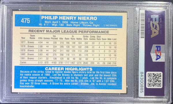 Phil Niekro auto card 1982 Donruss #475 MLB Atlanta Braves PSA