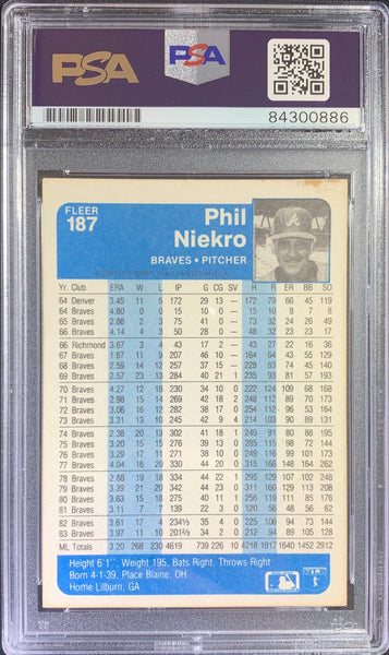  1983 Fleer #143 Phil Niekro NM+ Atlanta Braves Baseball :  Collectibles & Fine Art