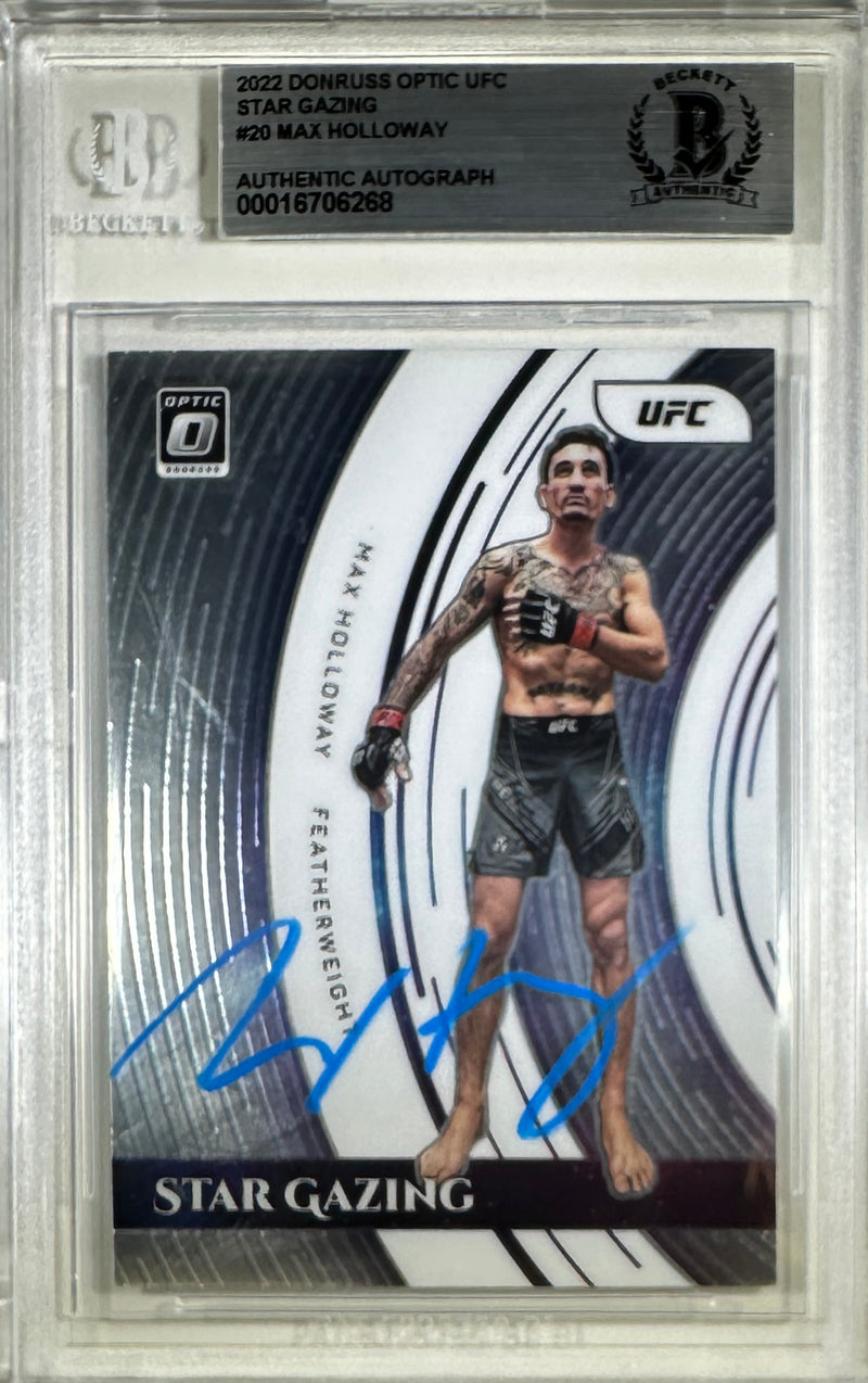 Max Holloway auto 2022 Donruss Optic card #20 UFC BAS Encapsulated Panini