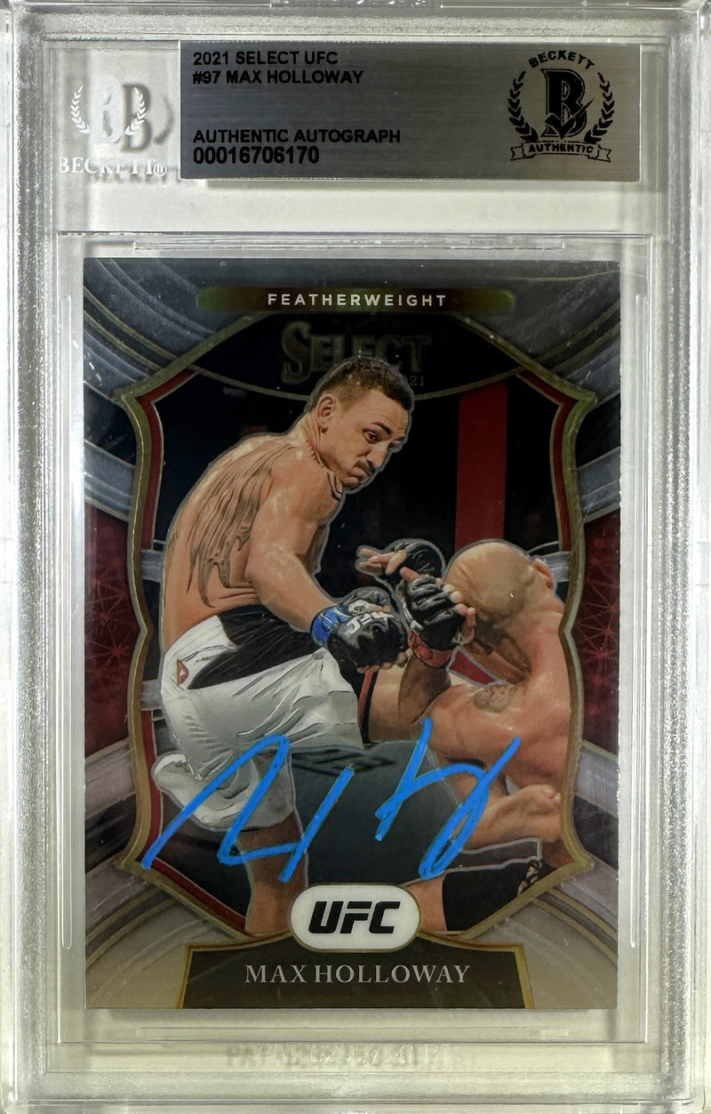 Max Holloway auto 2022 Donruss Optic card #38 UFC BAS Encapsulated Panini