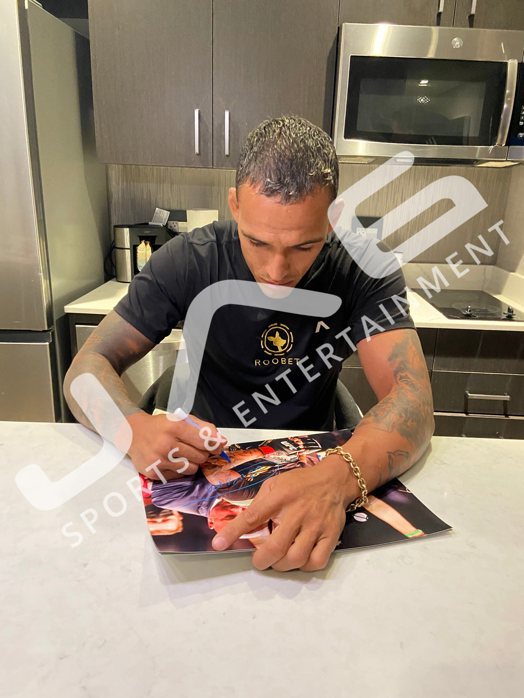 Charles Oliveira autograph signed 11x14 photo UFC JSA COA Justine Gaethje