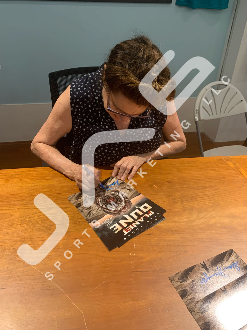 Sean Young autographed signed 8x10 photo Dune JSA Witness Ace Ventura